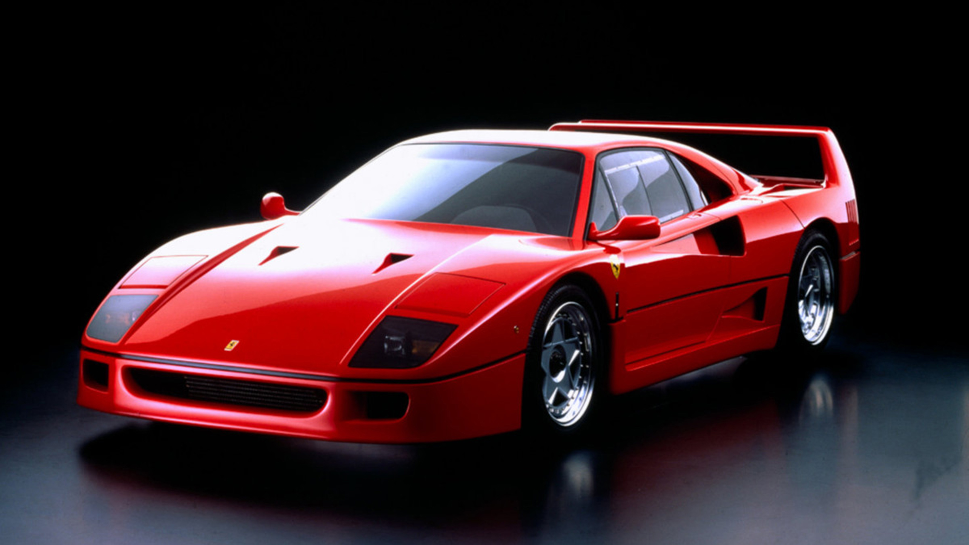 Best cars with pop-up headlights - Ferrari F40