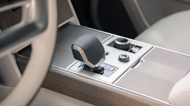 Range Rover Electric shifter