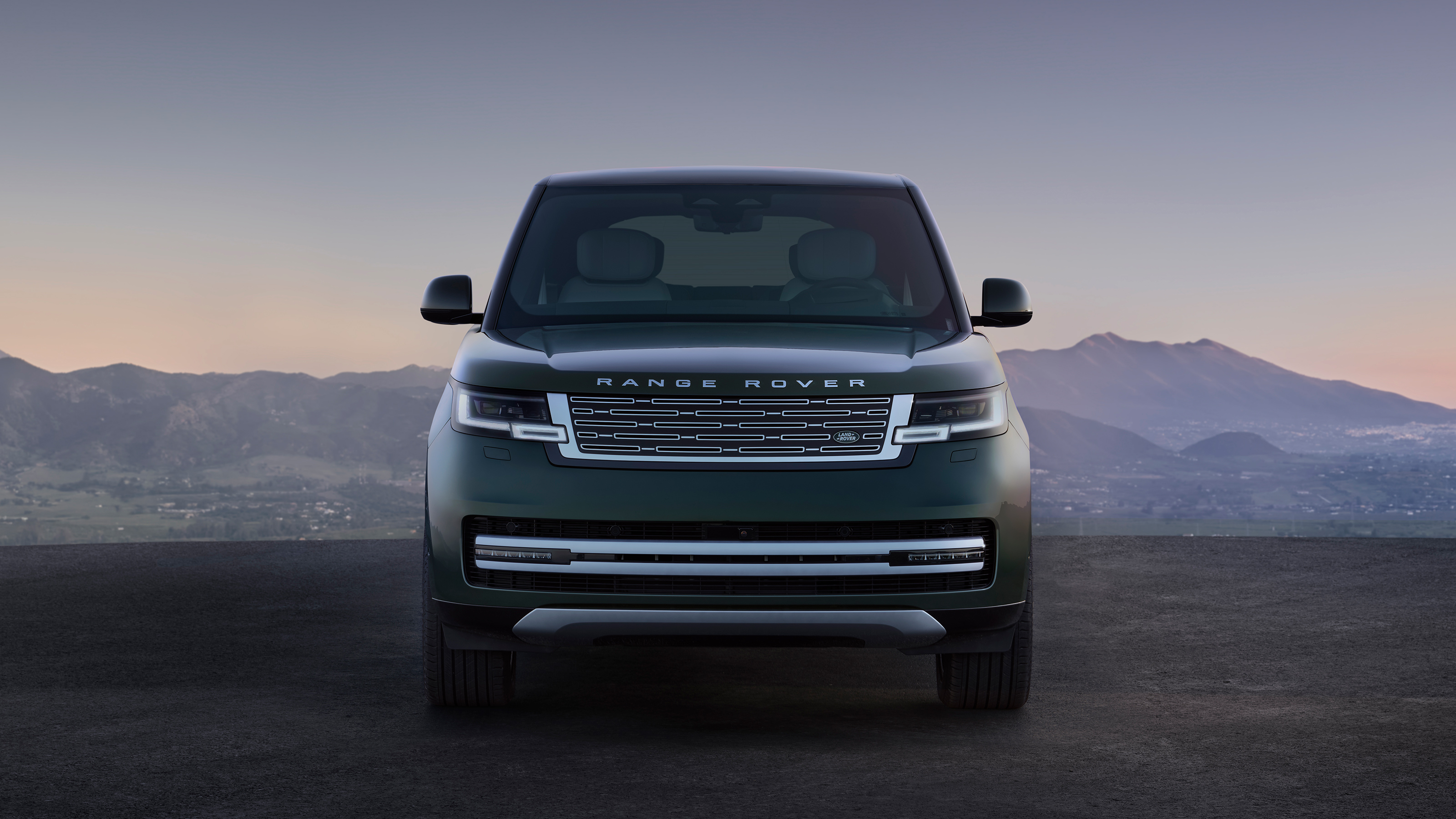 Range Rover Electric nose