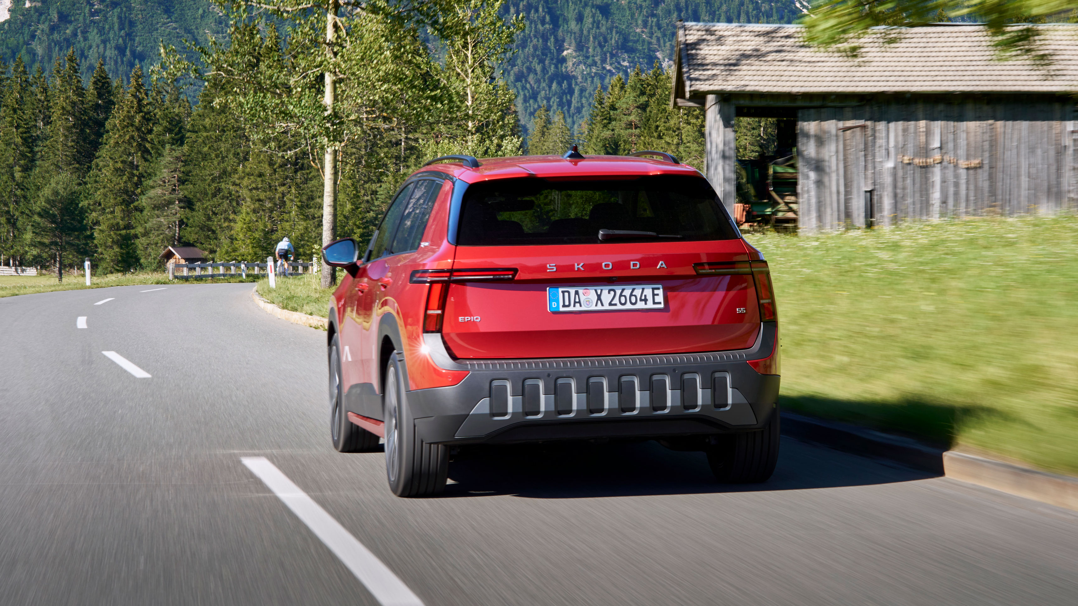 Skoda Epiq - rear tracking