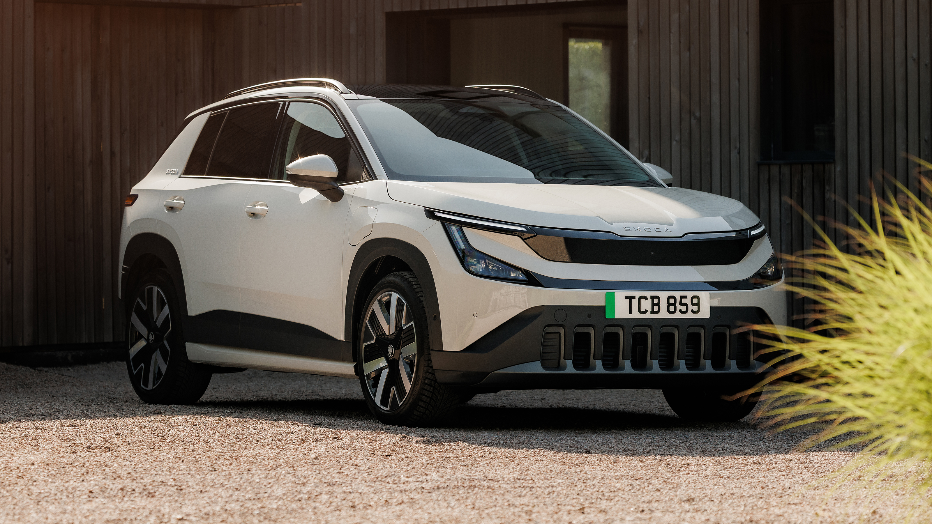 Škoda Epiq - front static