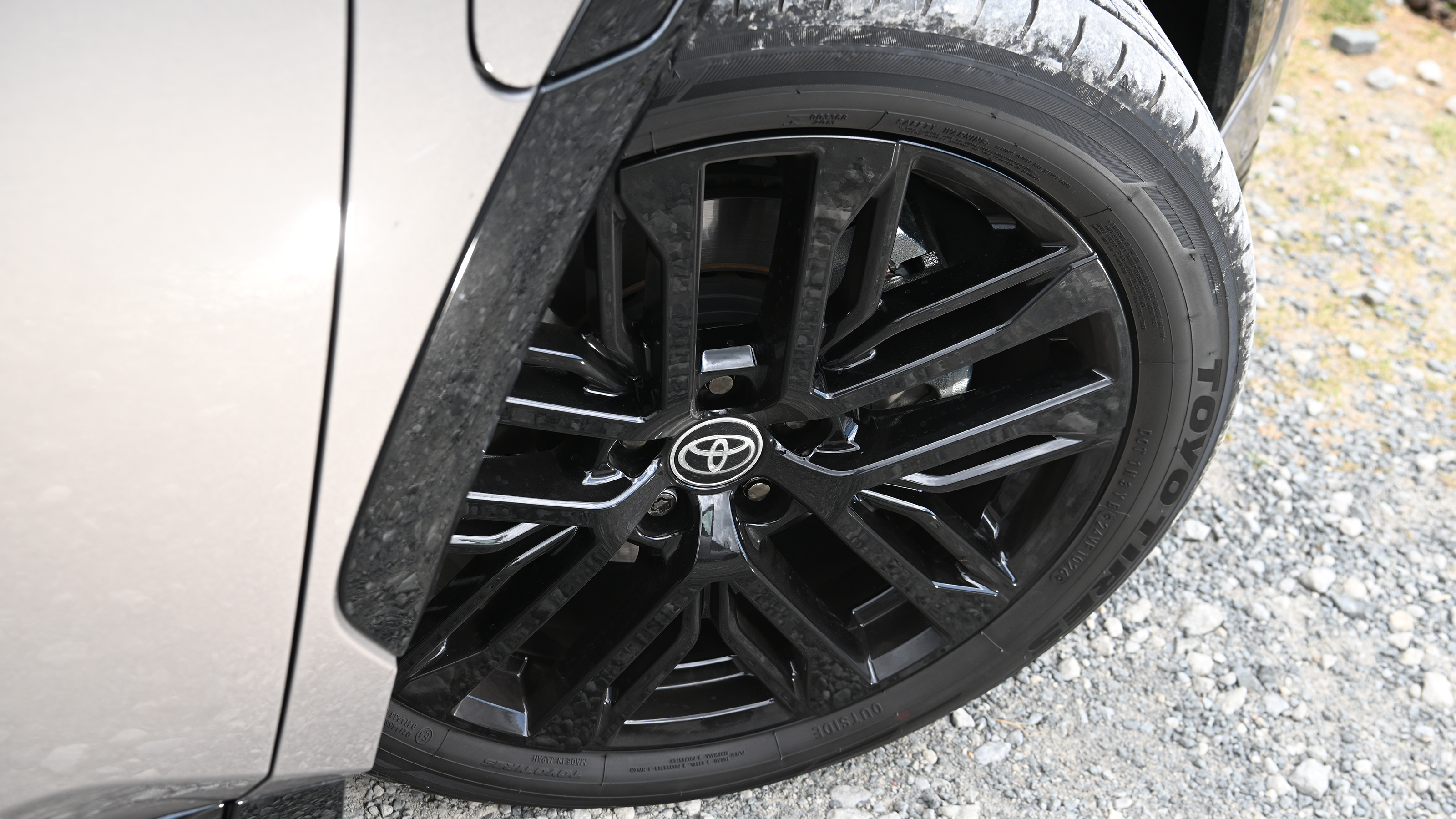 Toyota RAV4 - wheel