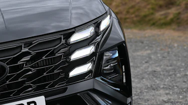 Hyundai Tucson - headlight