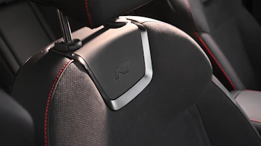 Hyundai Tucson - front seat