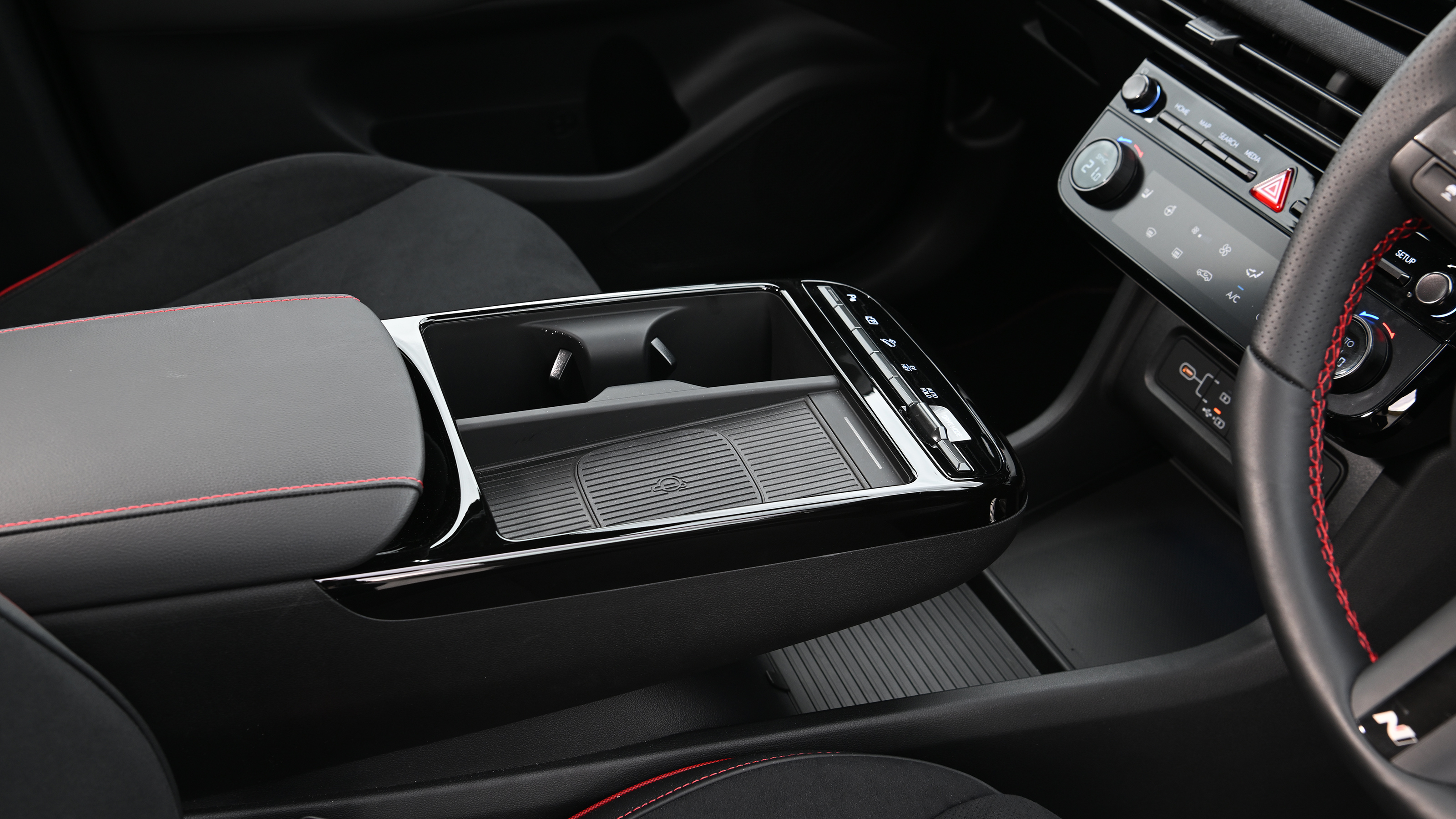 Hyundai Tucson - centre console