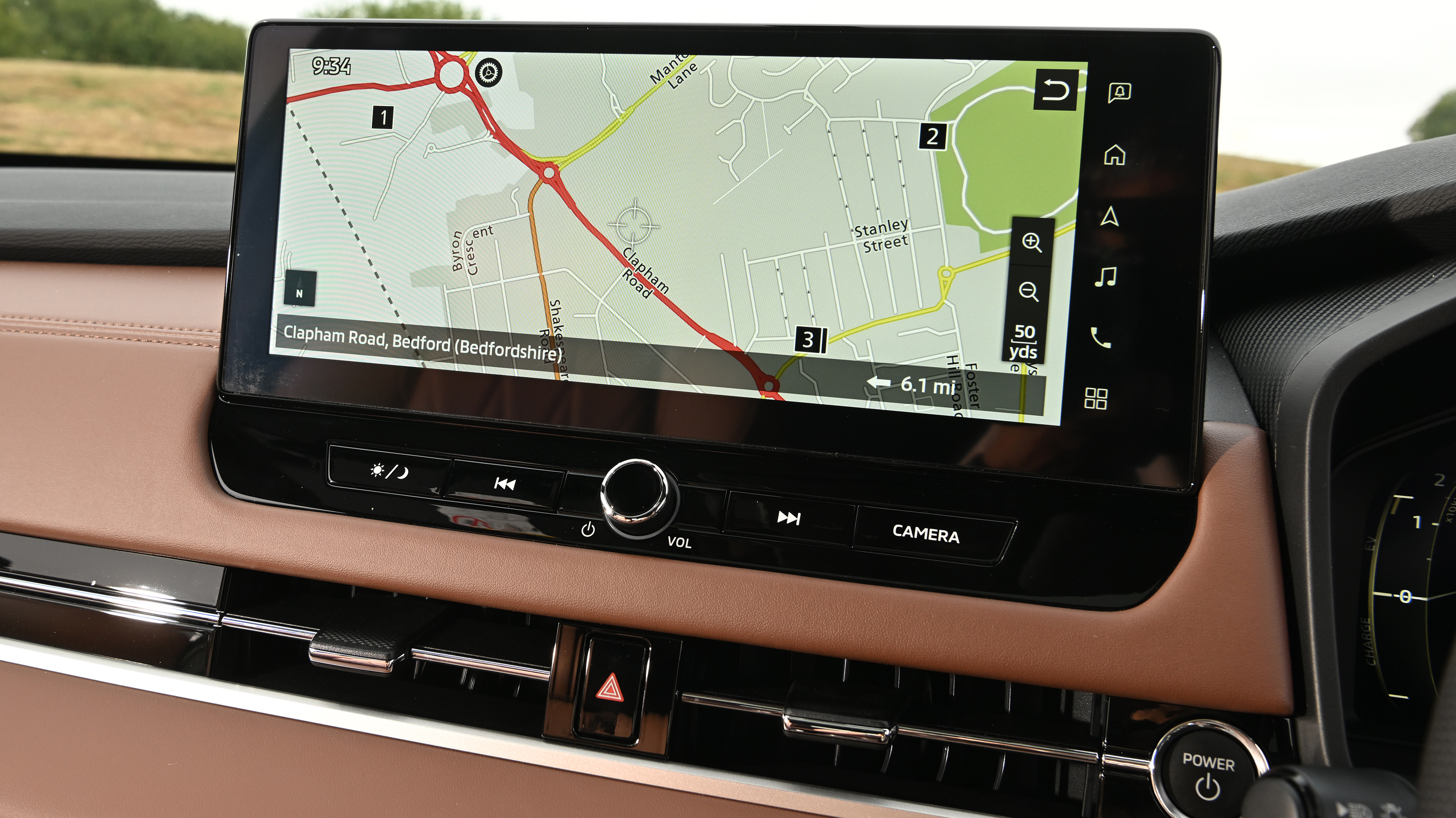 Mitsubishi Outlander - infotainment screen