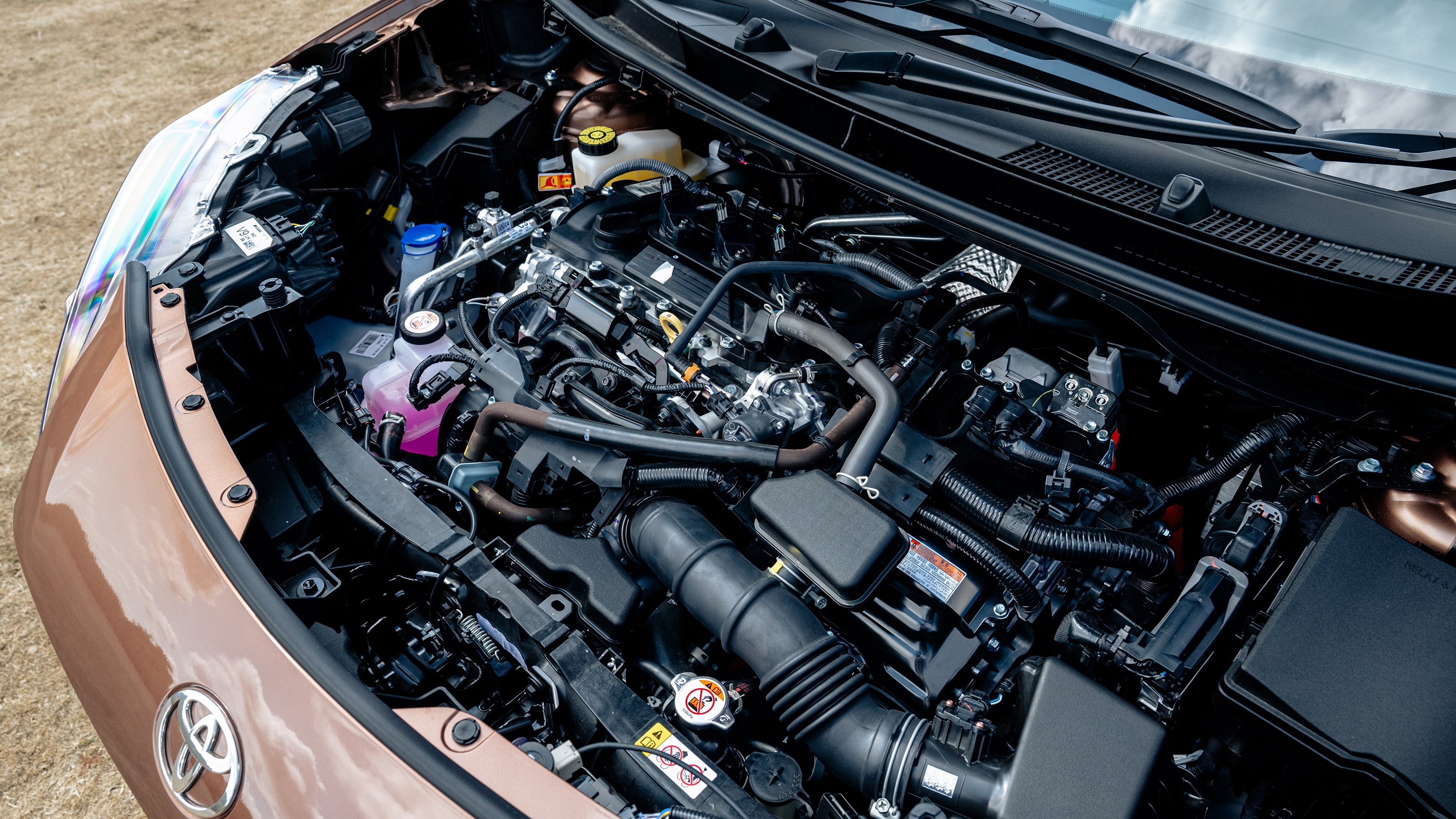 Toyota Yaris Cross facelift - engine bay