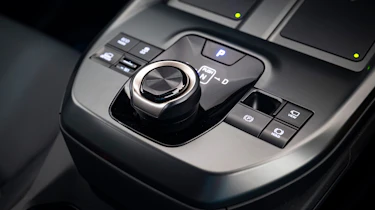 Toyota bZ4X Touring - gear selector