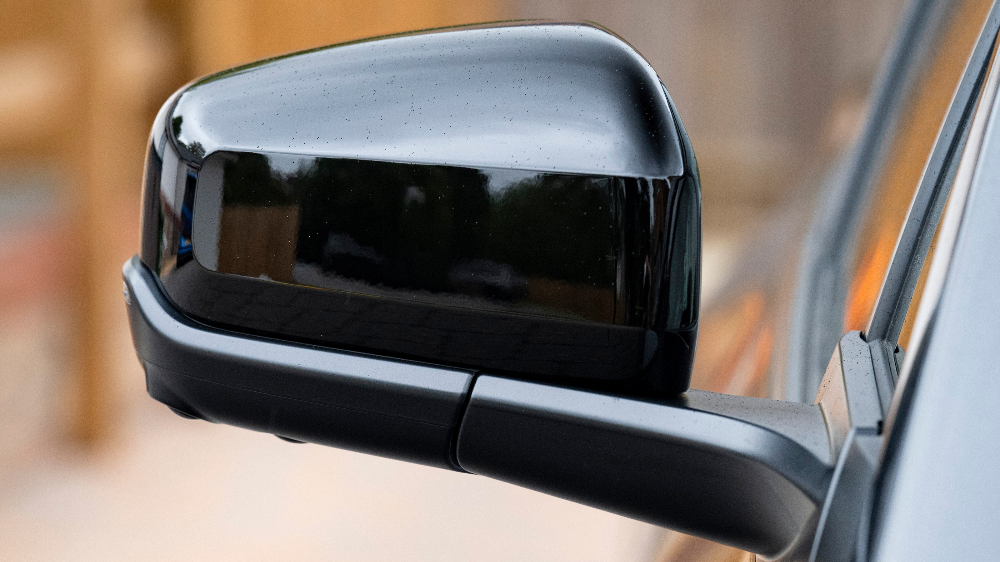 Toyota bZ4X Touring - door mirror