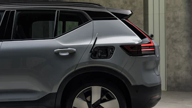 Volvo EX40 facelift - charging
