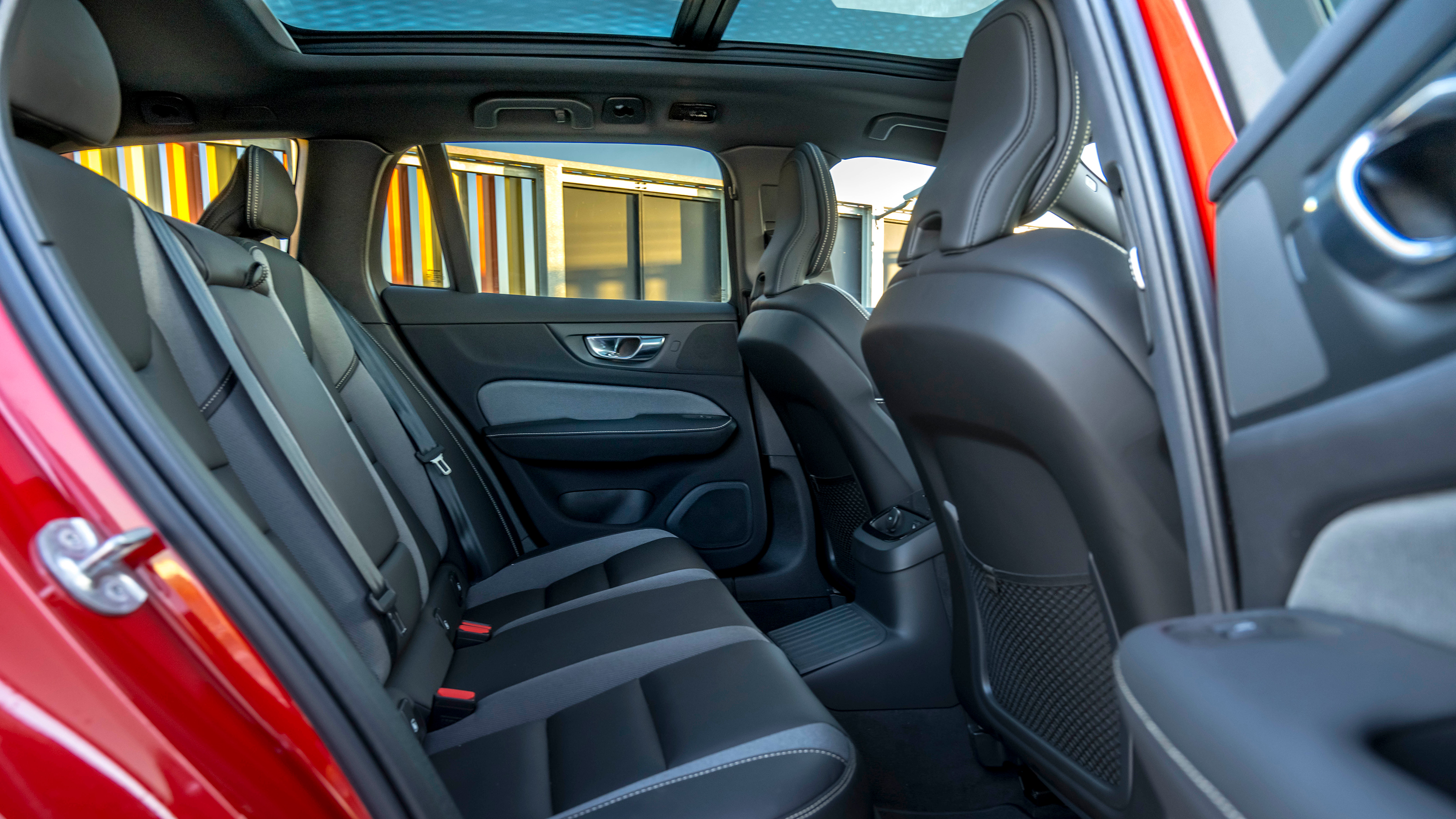 Volvo V60 - rear seats