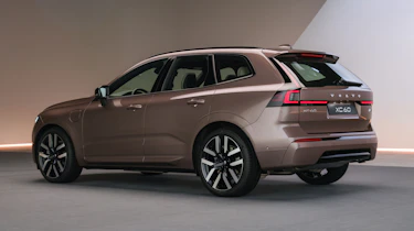 Volvo XC60 facelift 2026 - rear