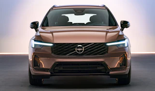 Volvo XC60 - front