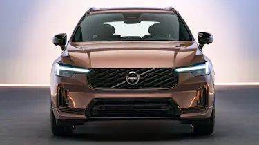 Volvo XC60 - front