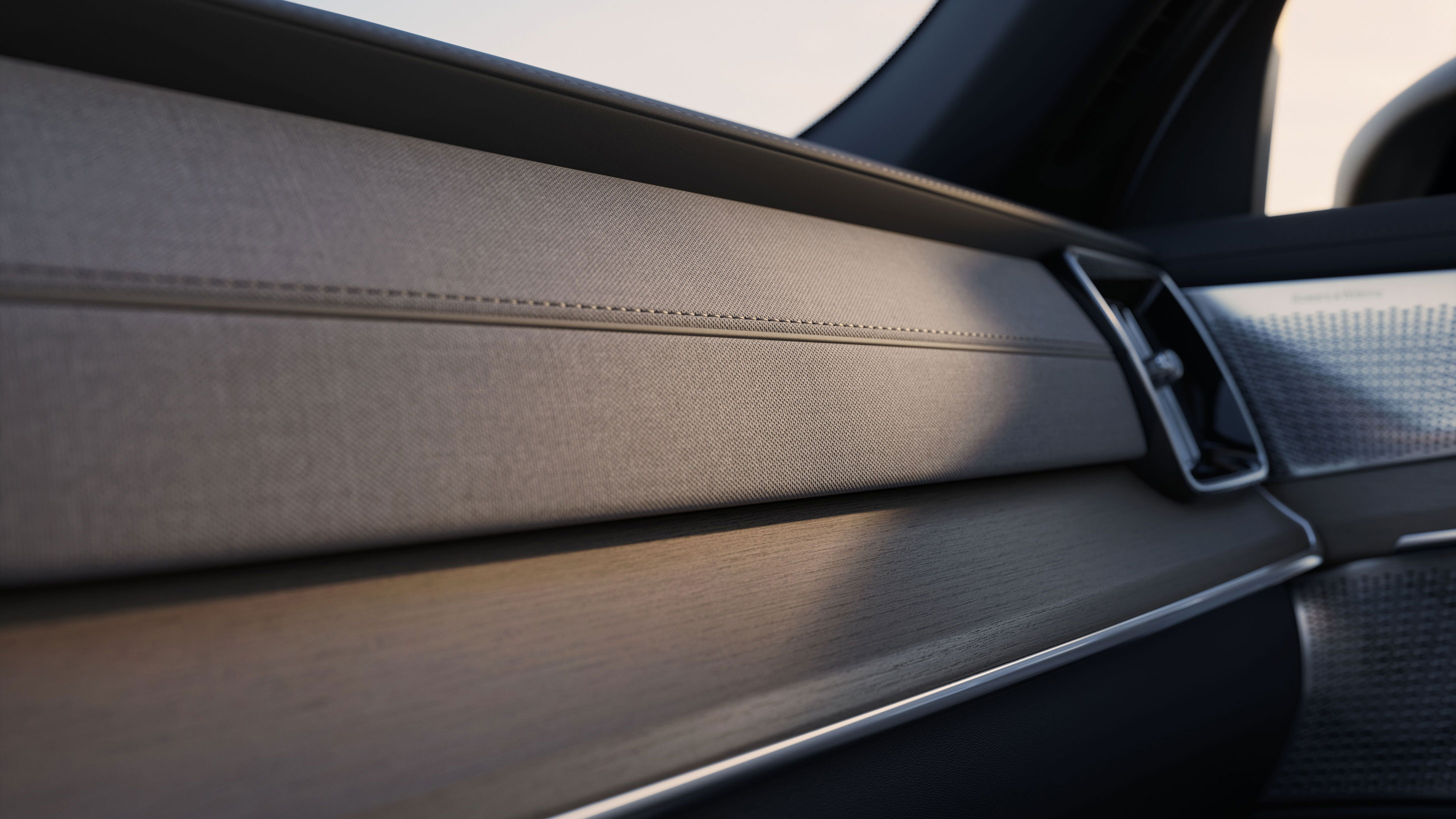 Volvo XC90 facelift - trim