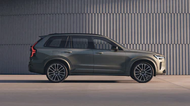 Volvo XC90 facelift - side