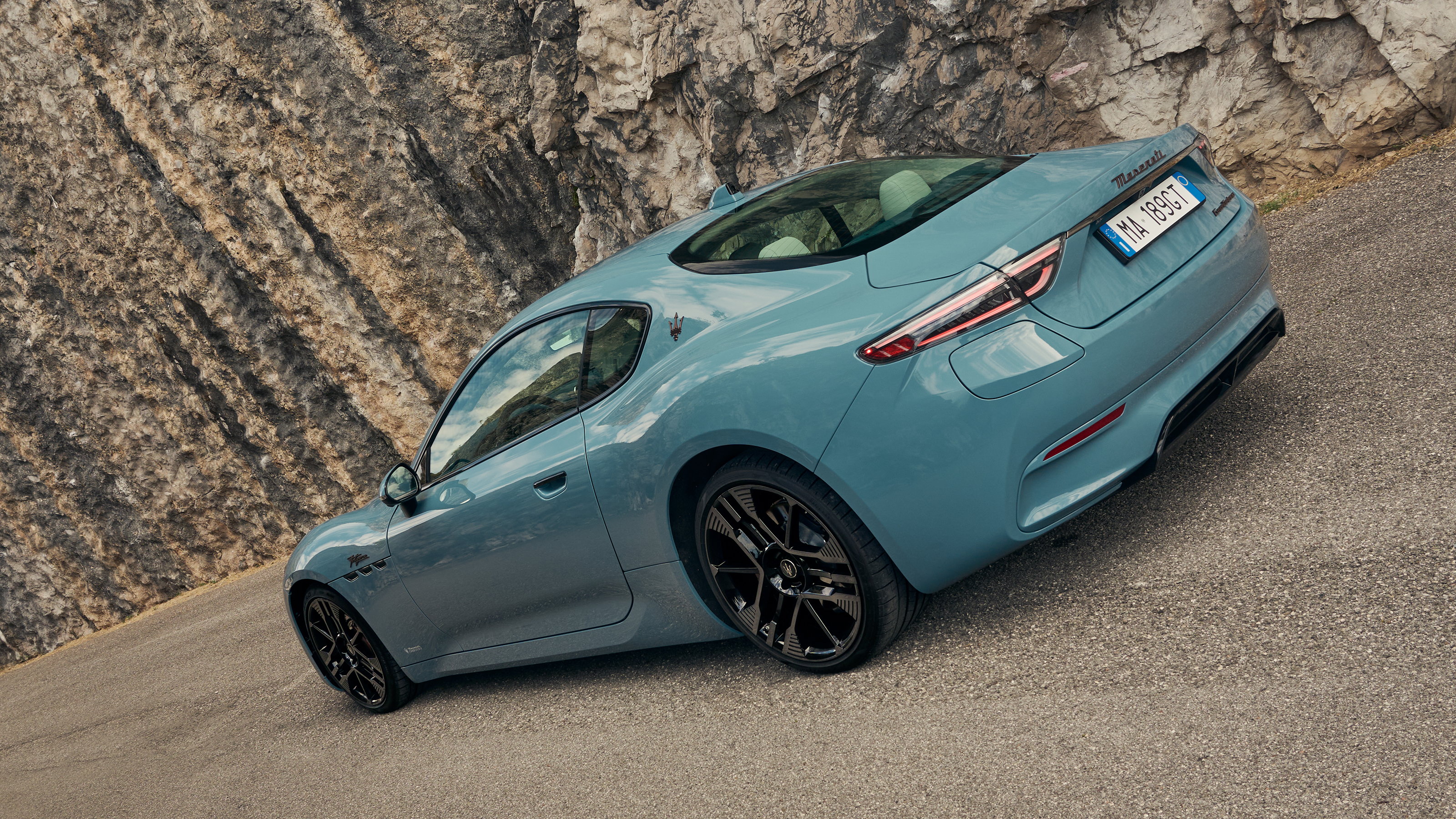 2027 New Maserati GranTurismo Folgore - rear 3/4