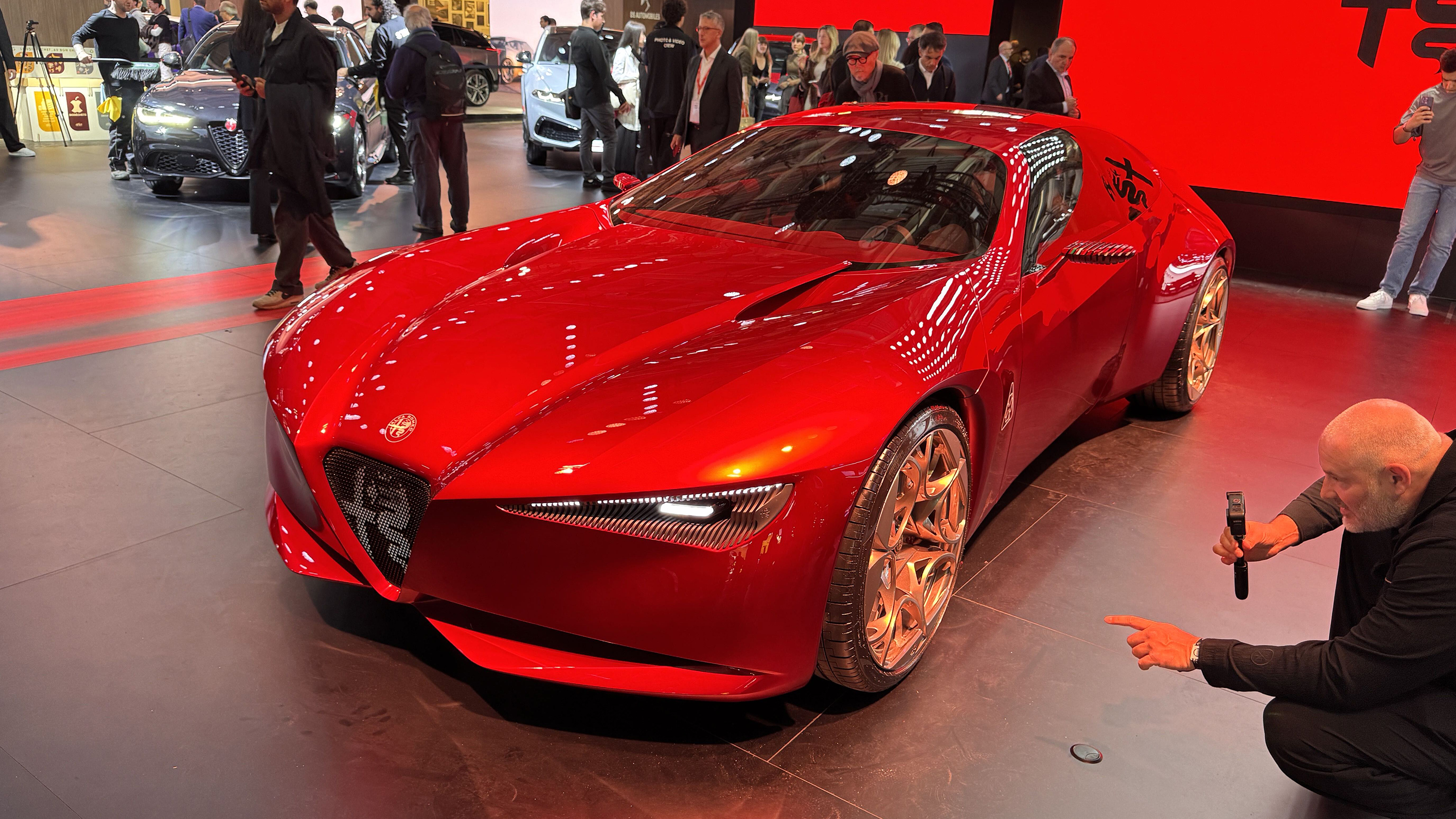 Alfa Romeo  Cuorerosso - Paris Motor Show front static 