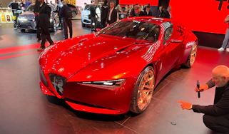 Alfa Romeo Cuorerosso - Paris Motor Show front static