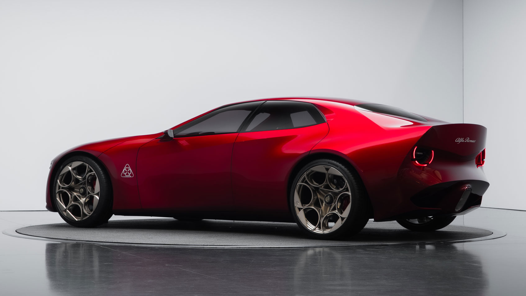 Alfa Romeo Cuorerosso - rear static