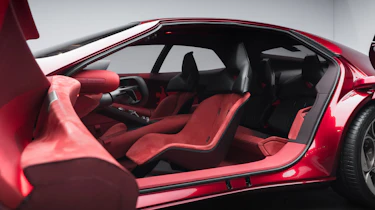 Alfa Romeo Cuorerosso - seats
