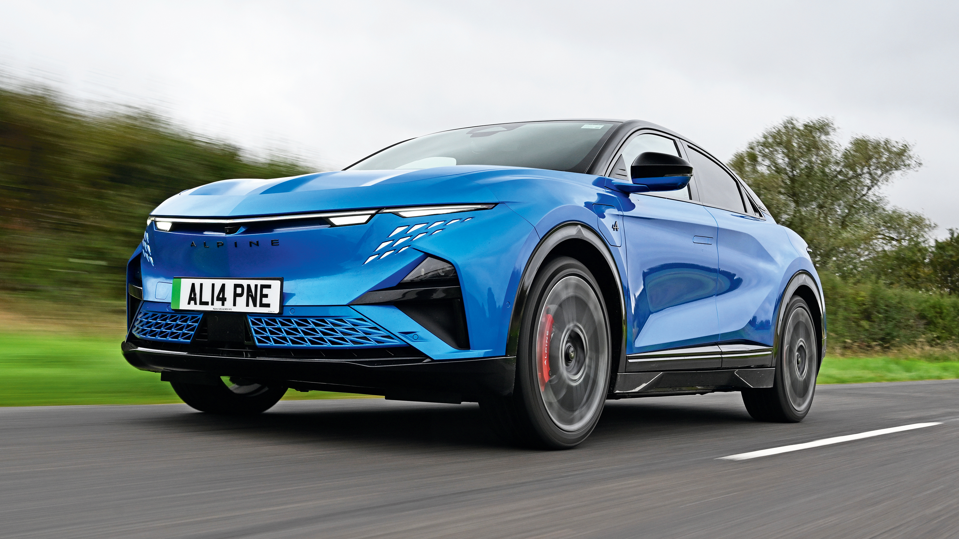 Alpine A390 - front 3/4