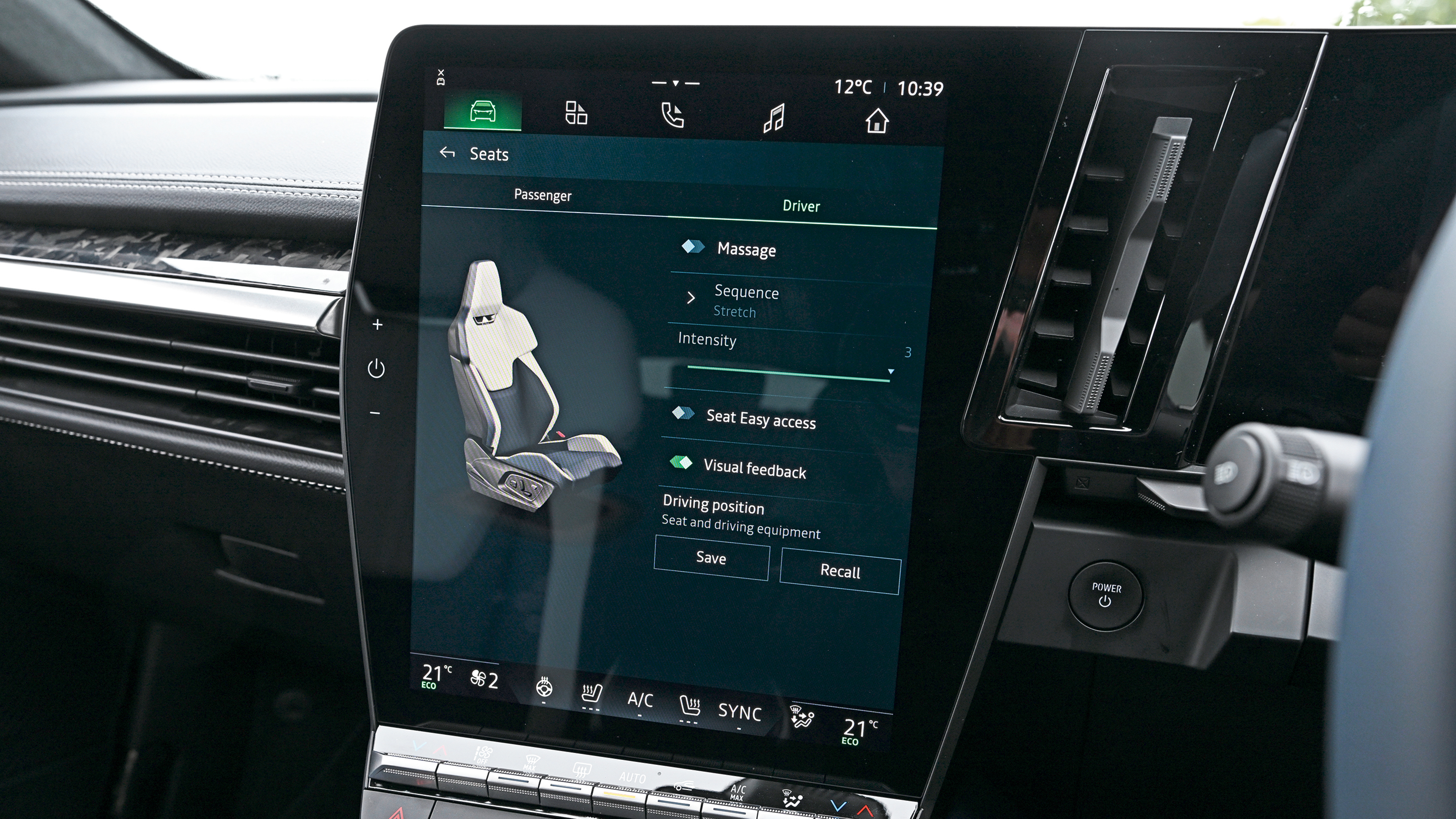 Alpine A390 - infotainment