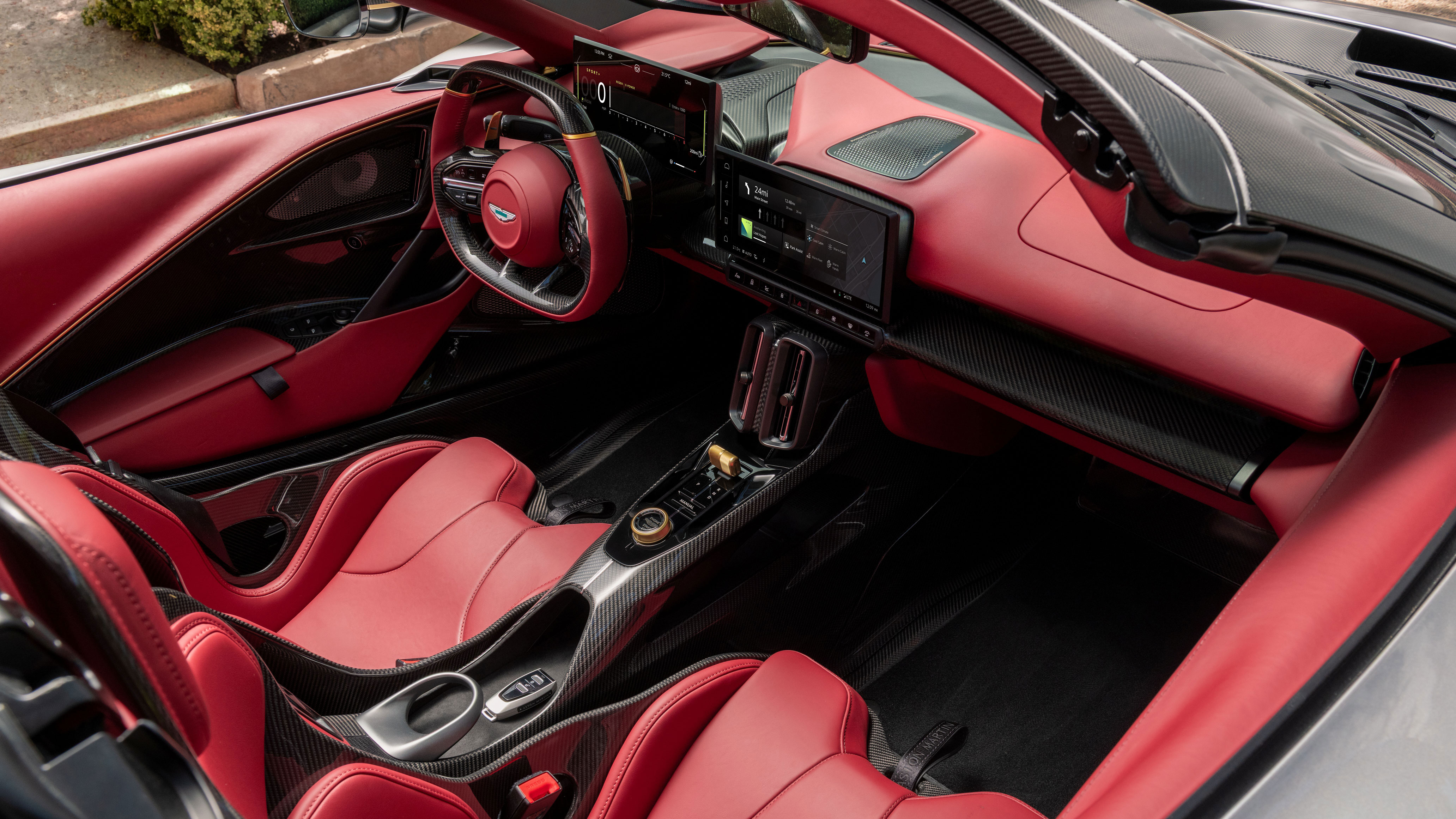 Aston Martin Valhalla Spider - dash