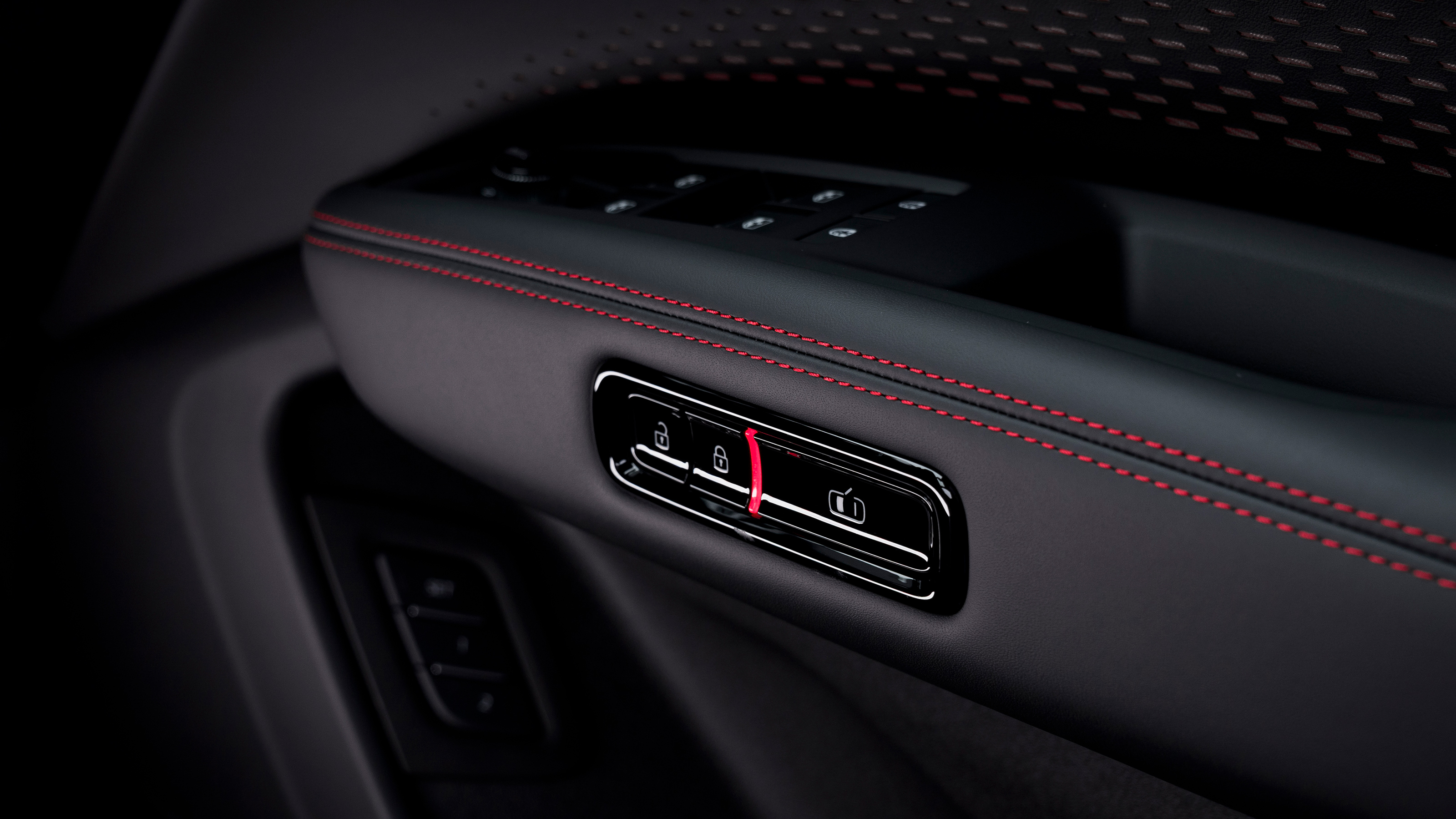 Audi Q7 - door switch