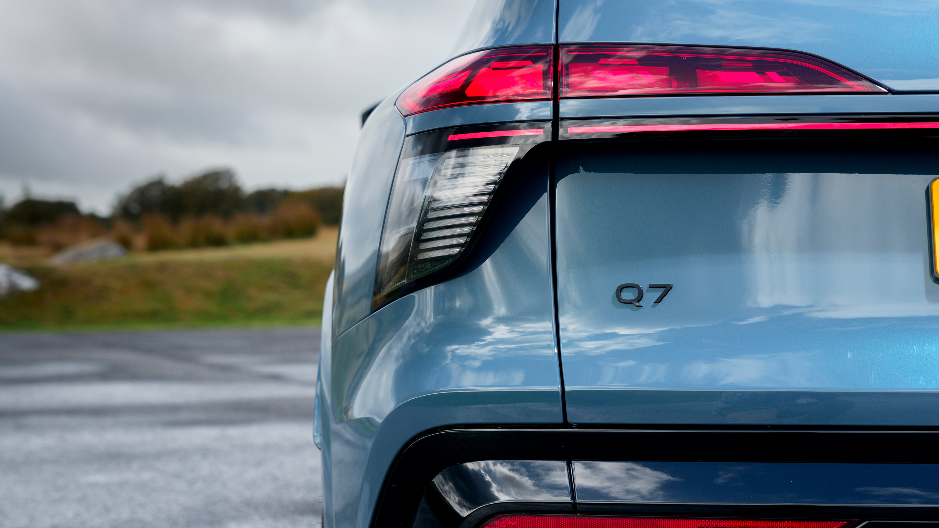 Audi Q7 - tail light