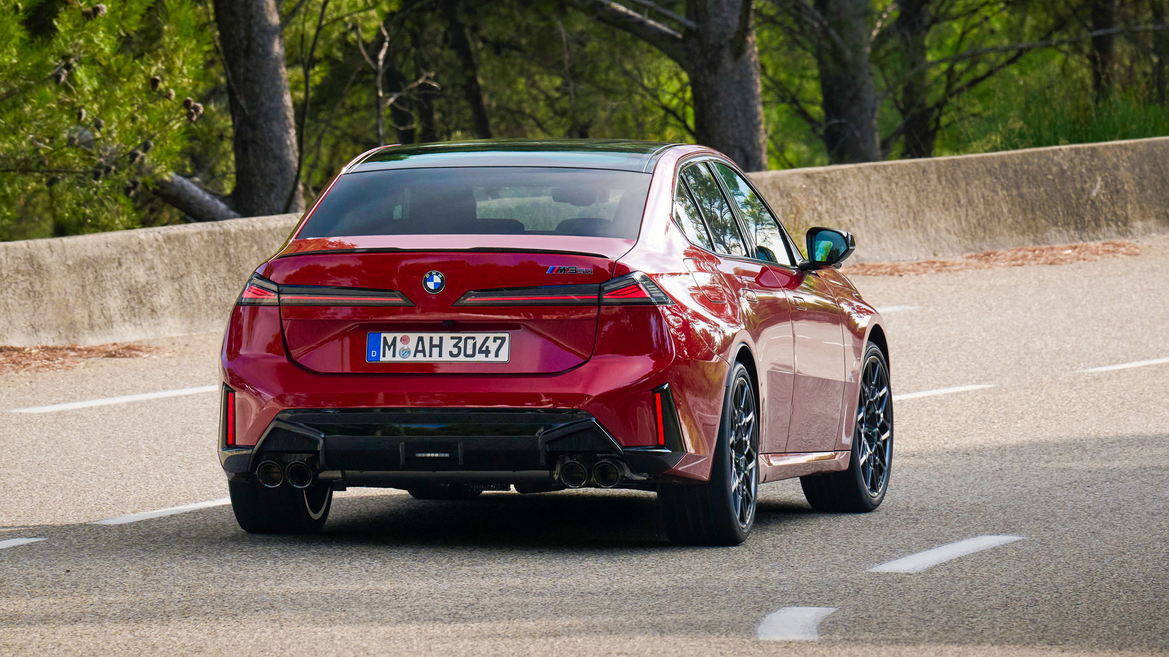 BMW 3 Series - rear cornering