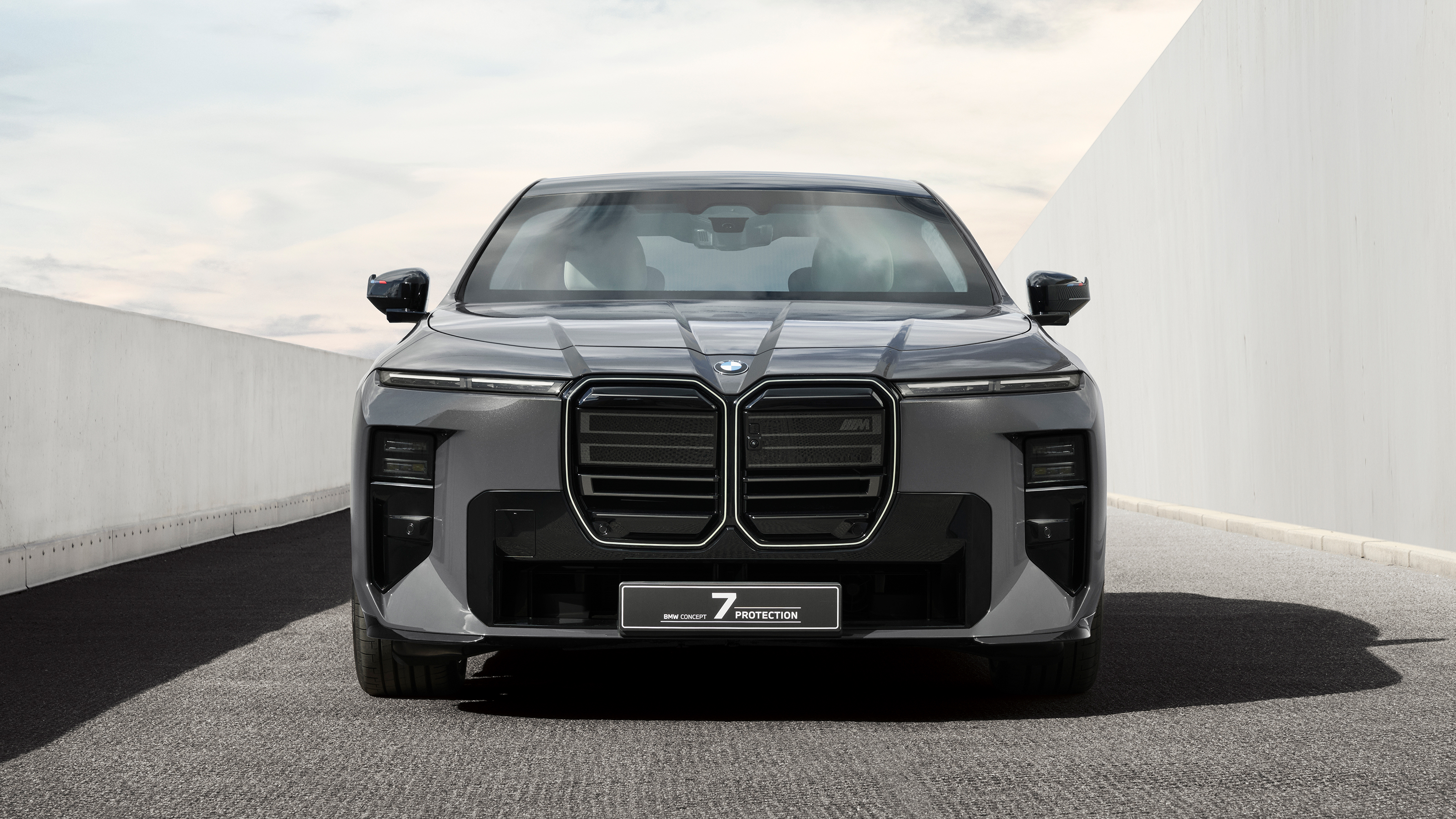 New BMW Concept 7 Protection - front end