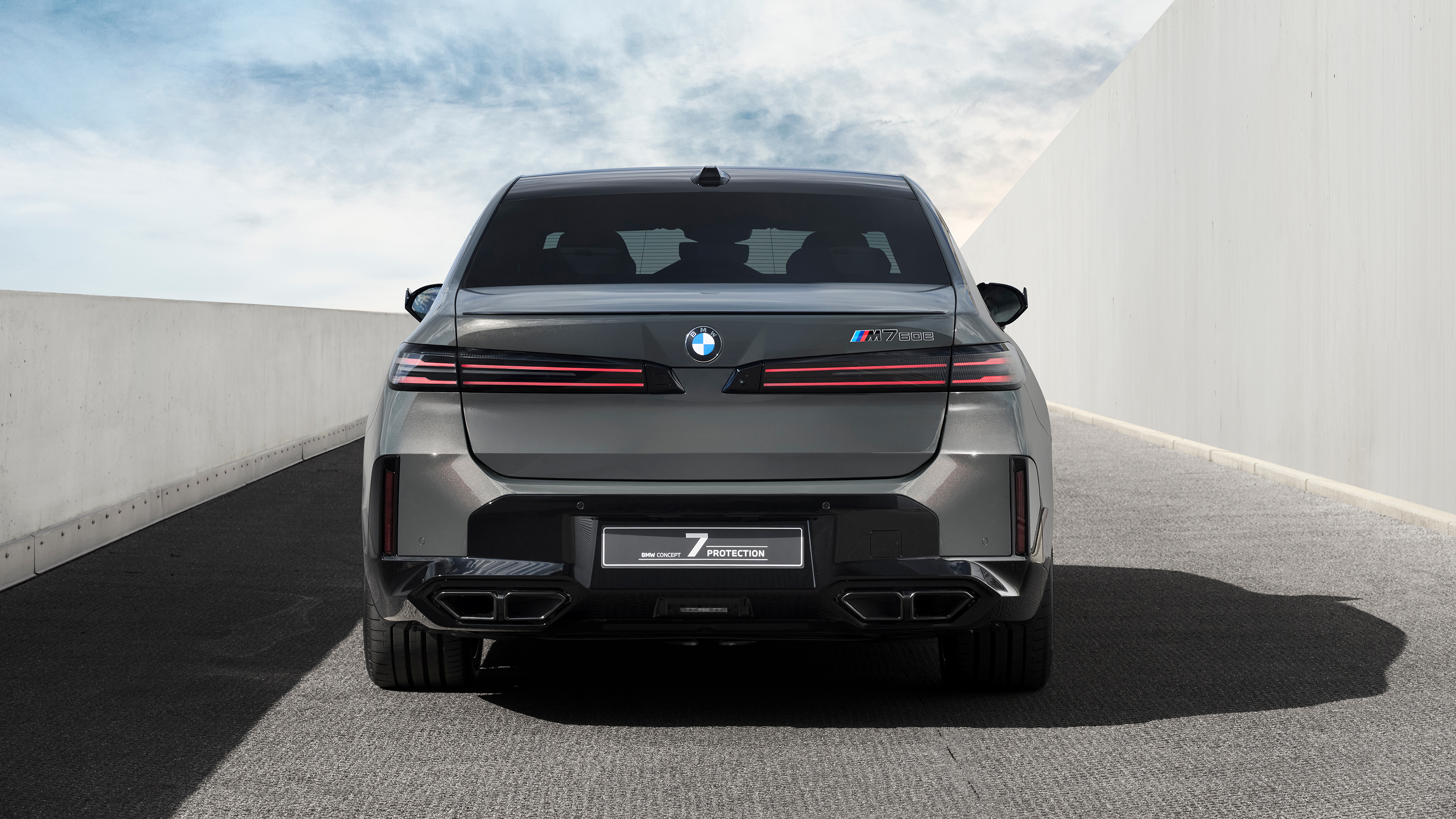 New BMW Concept 7 Protection - rear end