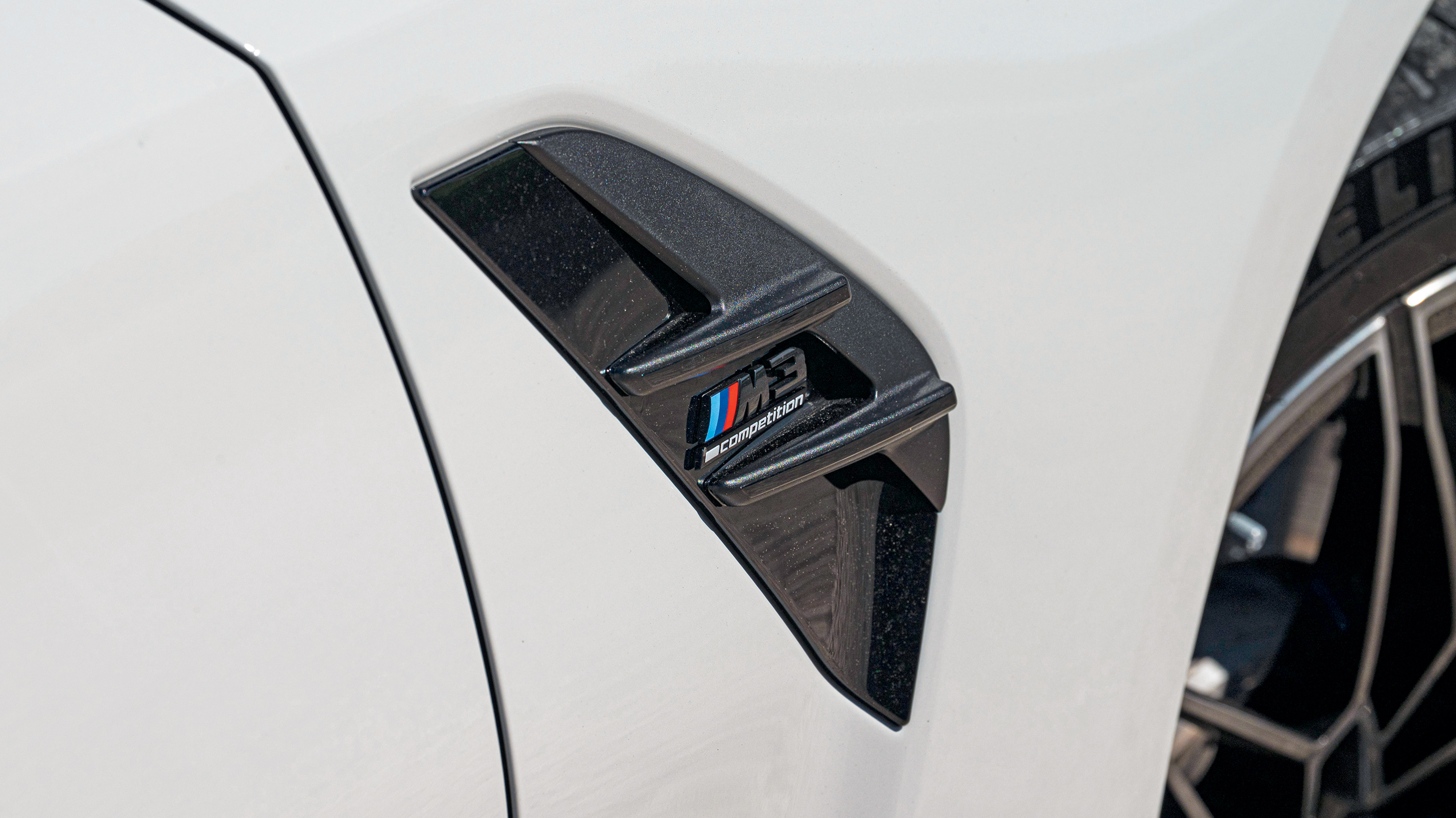BMW M3 Touring - M3 badge