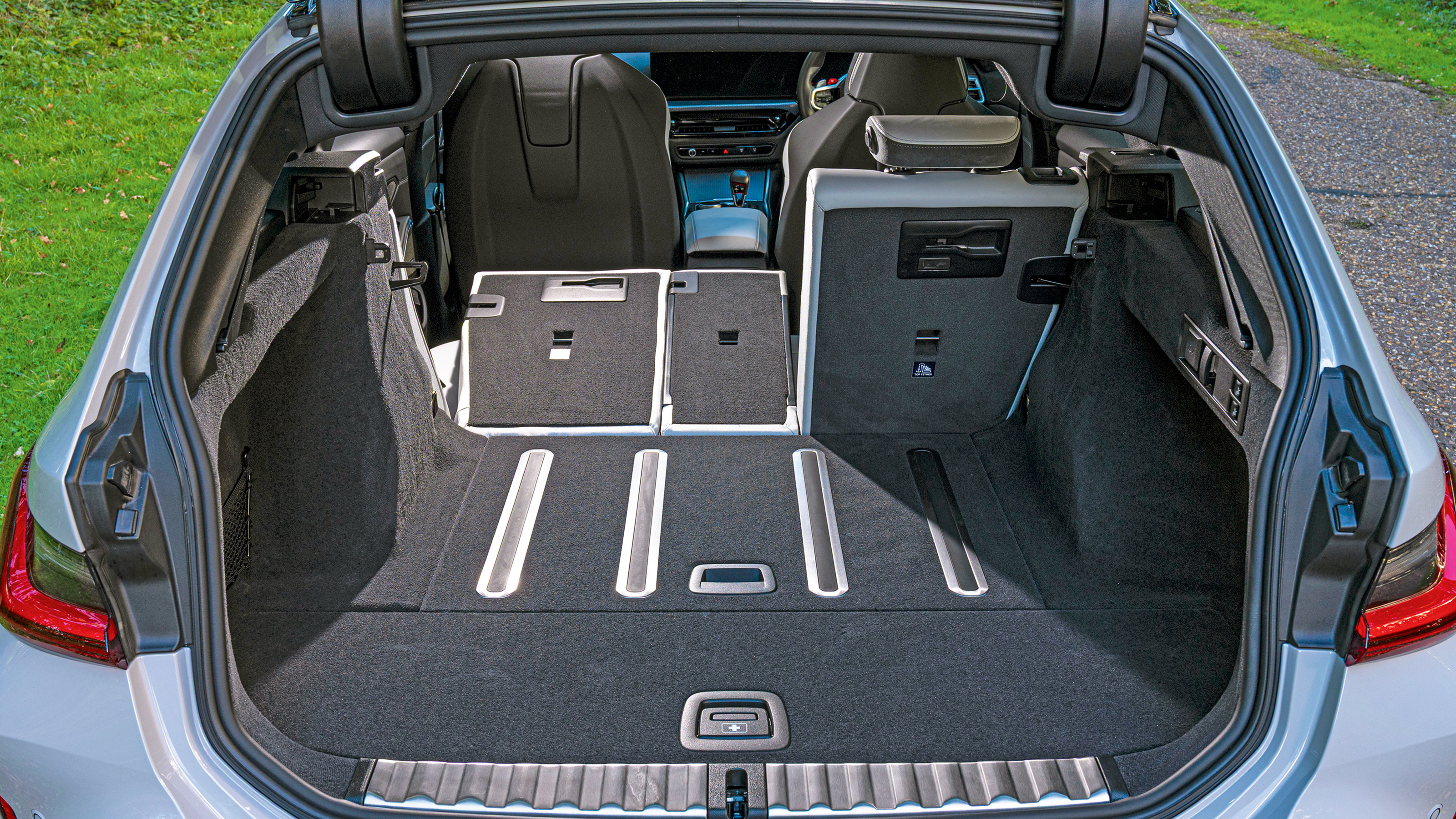 BMW M3 Touring - boot space