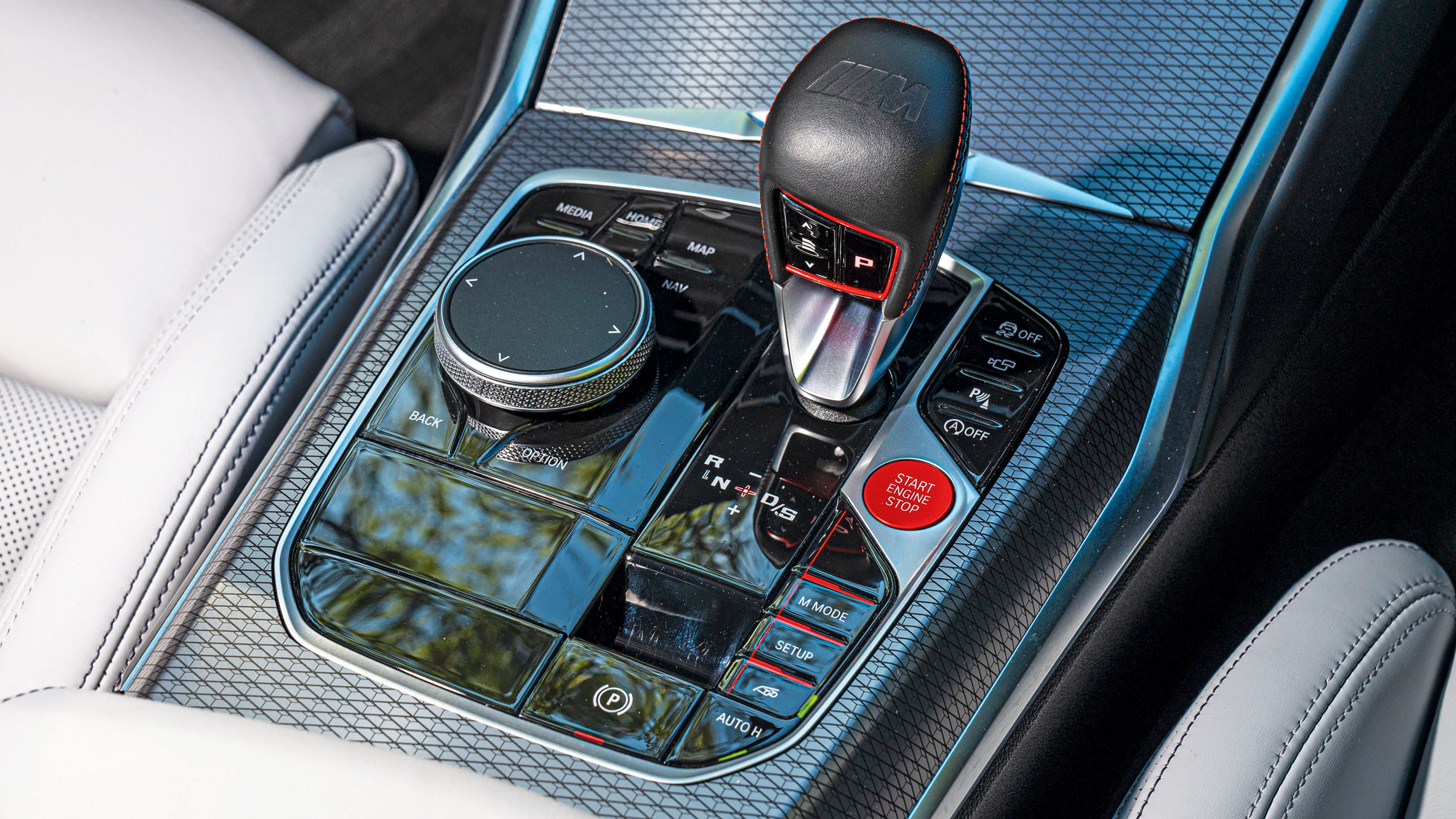 BMW M3 Touring - drive selector