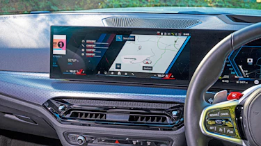 BMW M3 Touring - infotainment