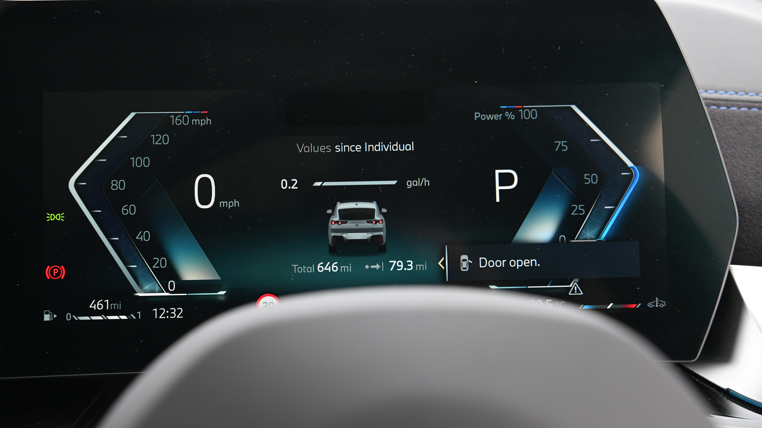BMW X2 - driver's display