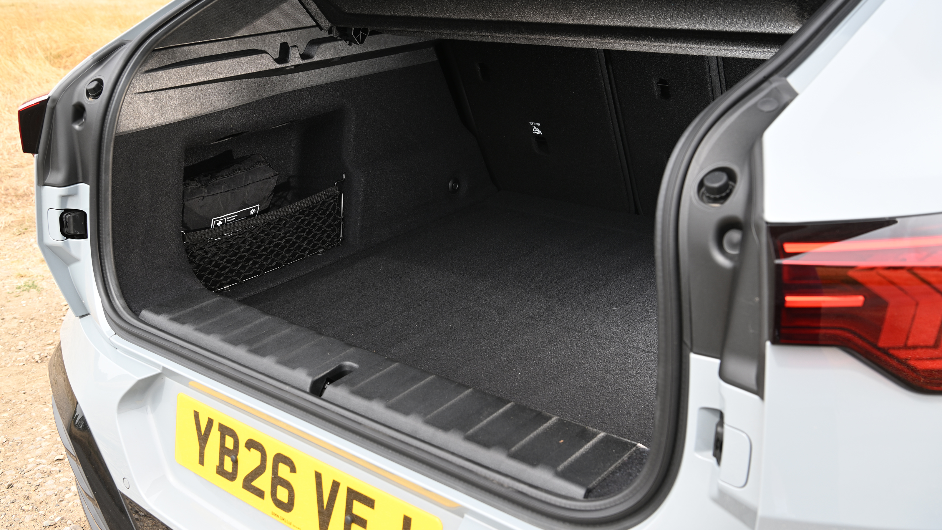 BMW X2 - boot