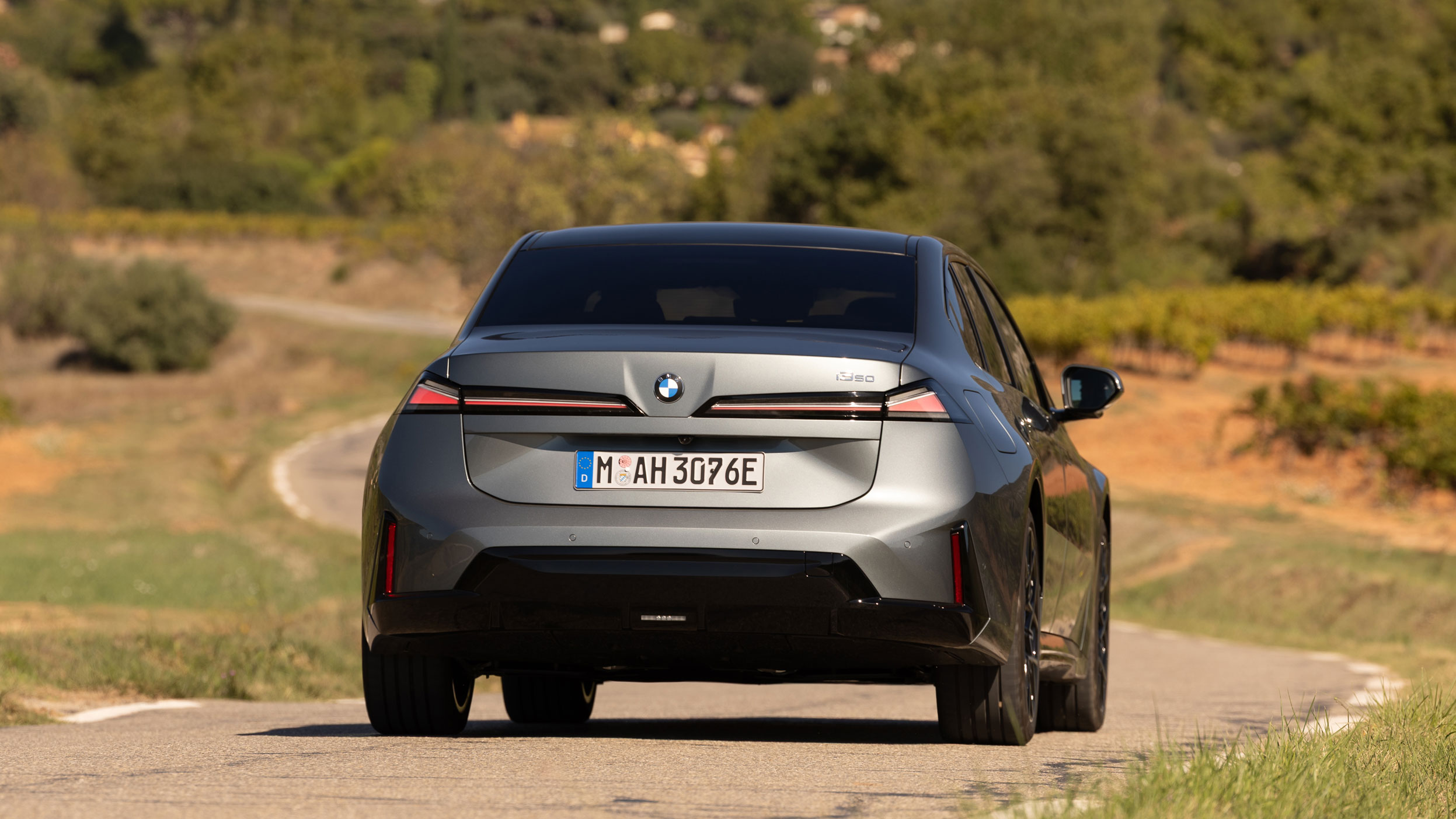 BMW i3 - rear cornering