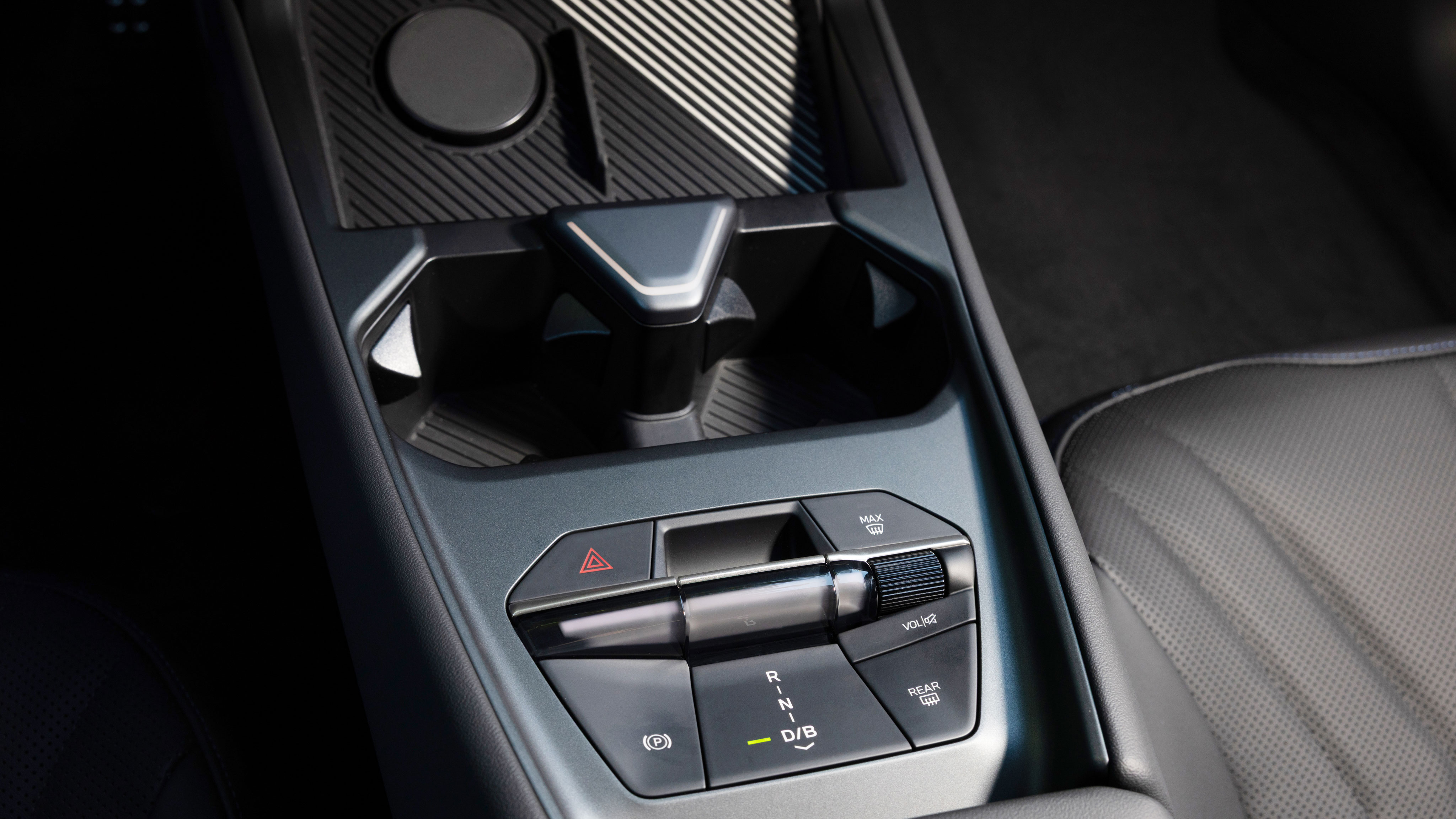 BMW i3 - centre console