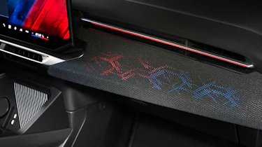 BMW iX3 M60 - trim