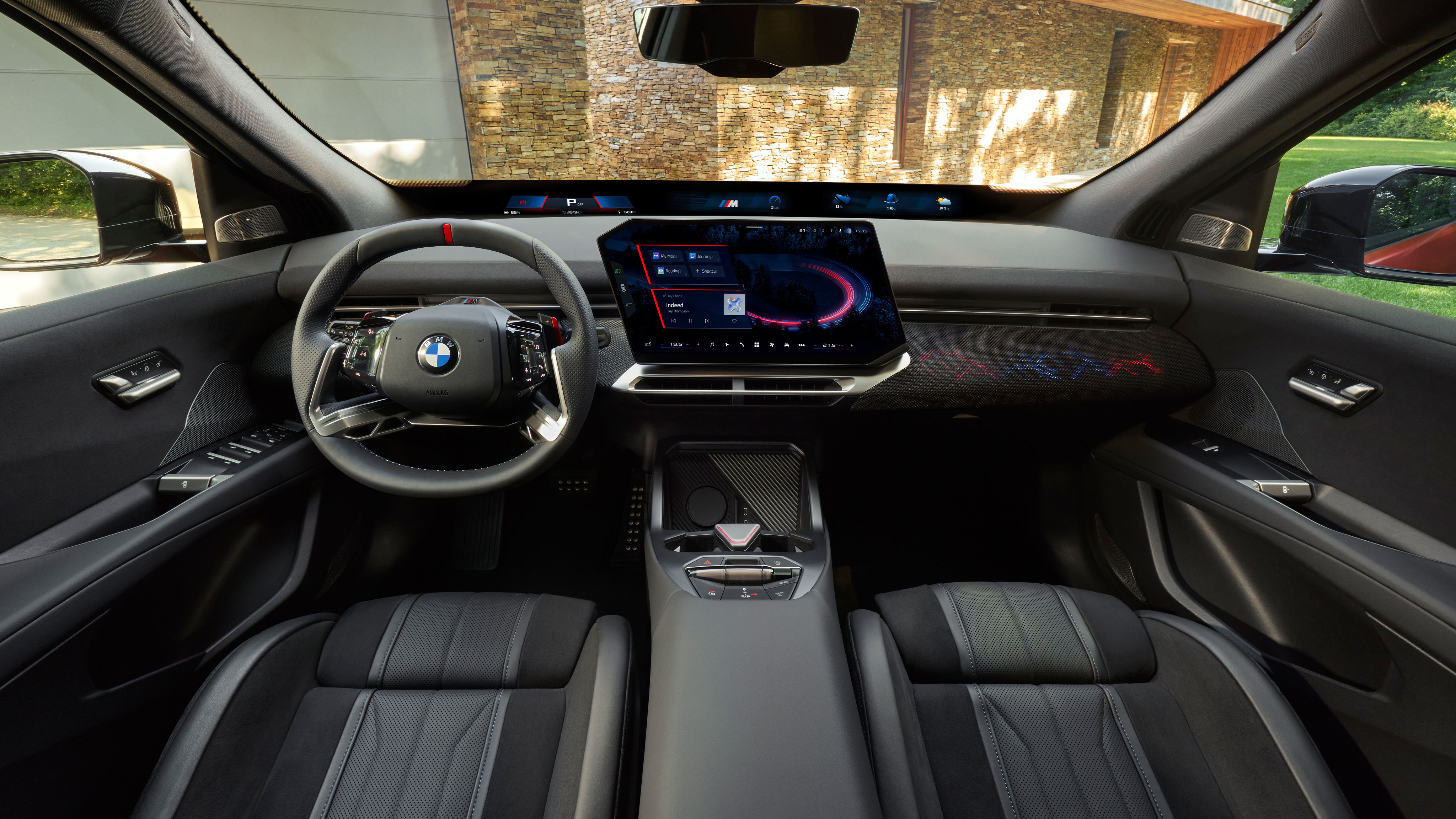 BMW iX4 M60 - dash