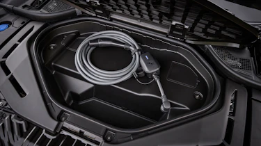 BMW iX5