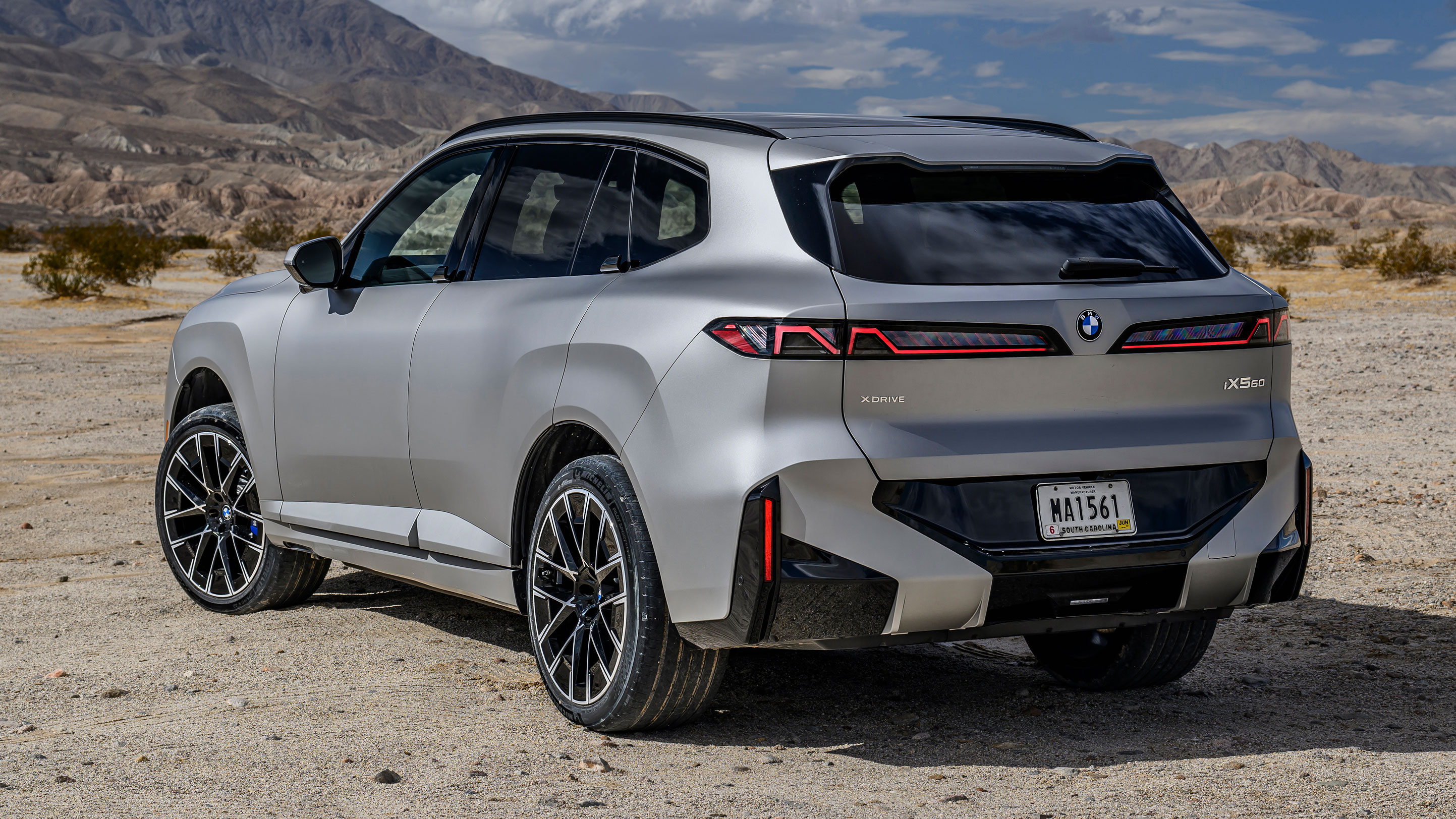 BMW iX5