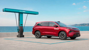 BYD Atto 8 - charging