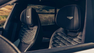 Bentley Torcal First Edition - front seats