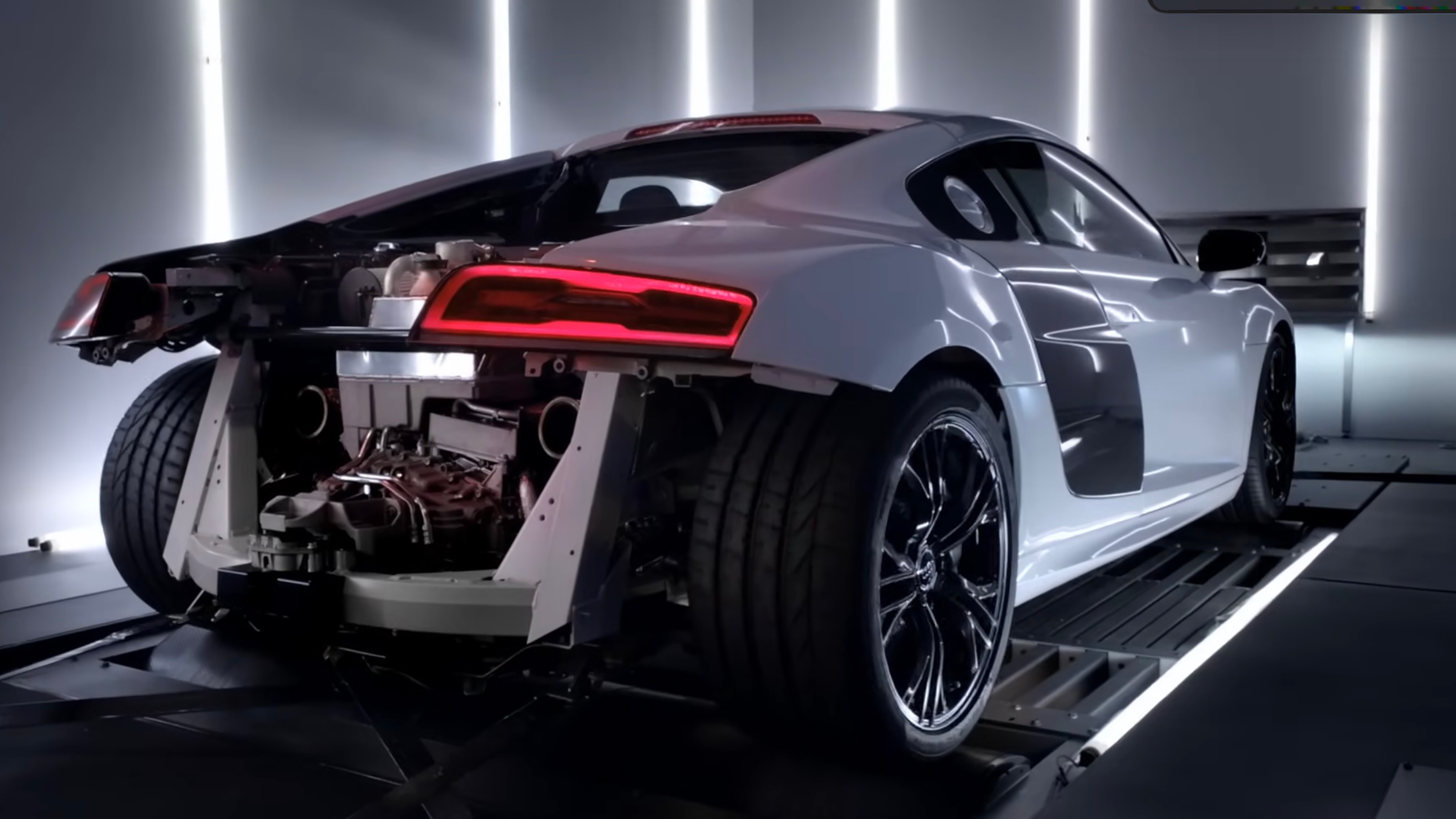 Audi R8 dyno advert