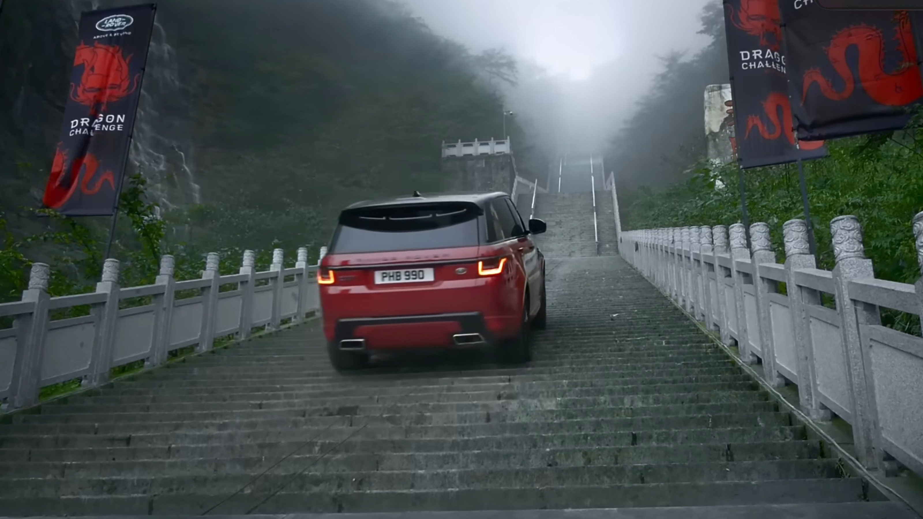 Land Rover Dragon Challenge advert