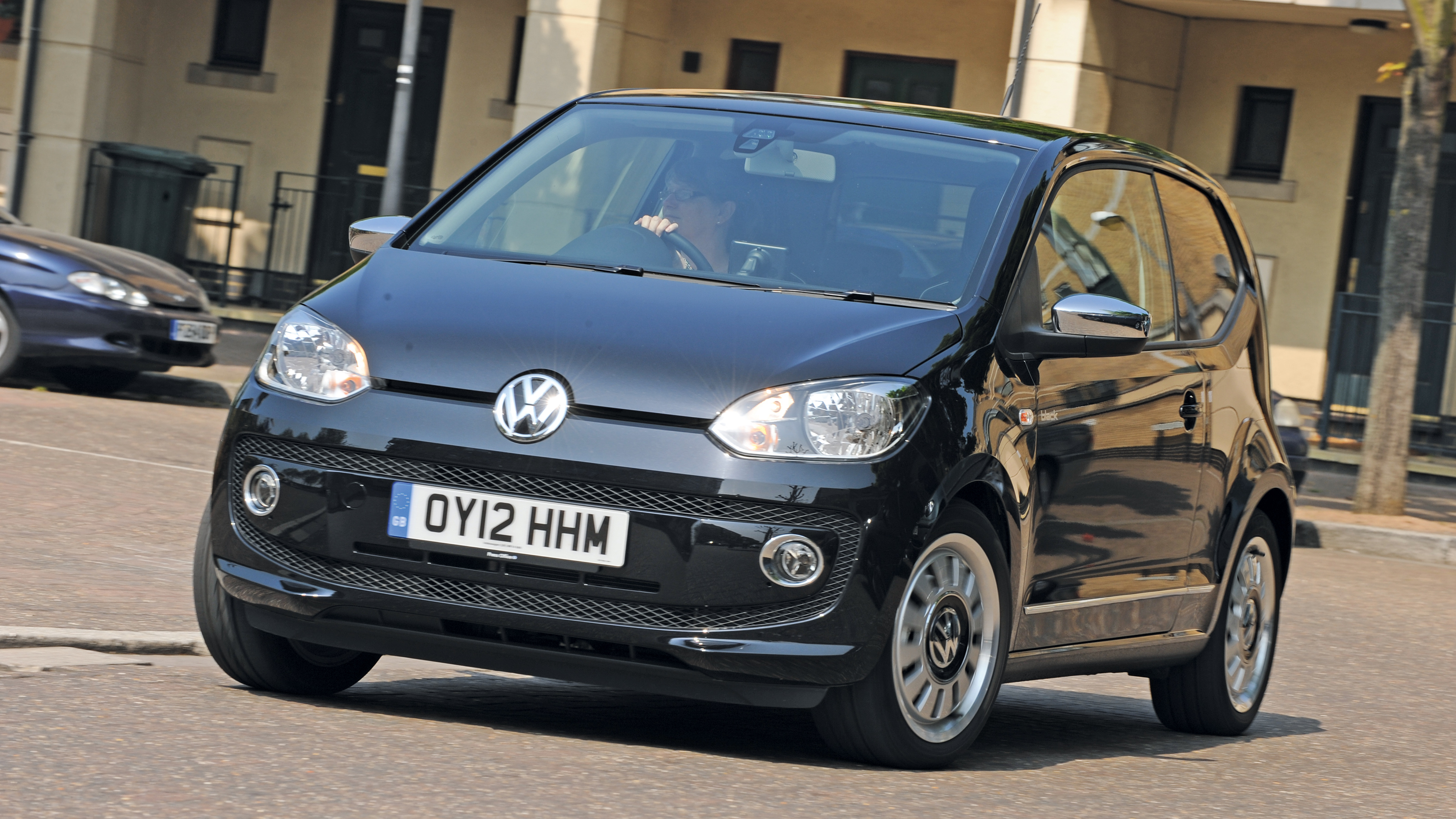 Volkswagen up1 - front cornering